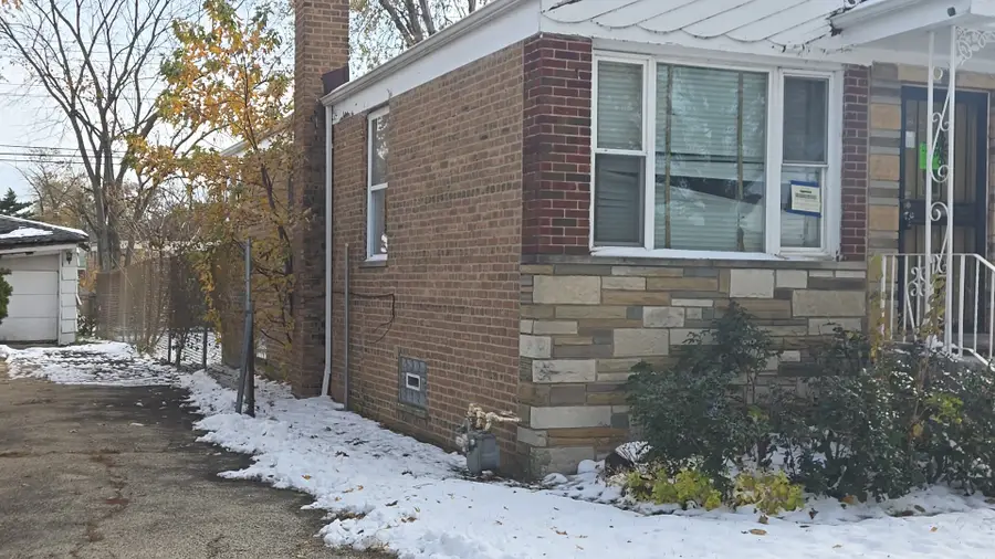 12811 S Elizabeth Street, Calumet Park, IL 60827 - Image #2