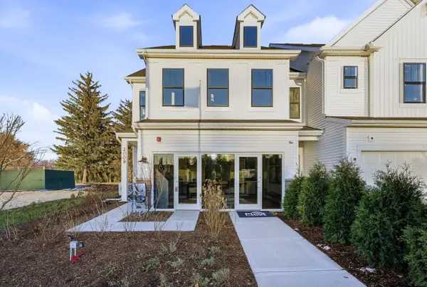 2001 Kensington Lane #01005, Hoffman Estates, IL 60169