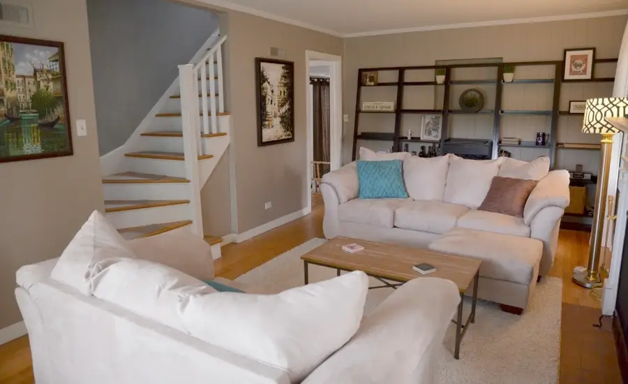 745 S Chestnut Avenue, Arlington Heights, IL 60005 - Image #2