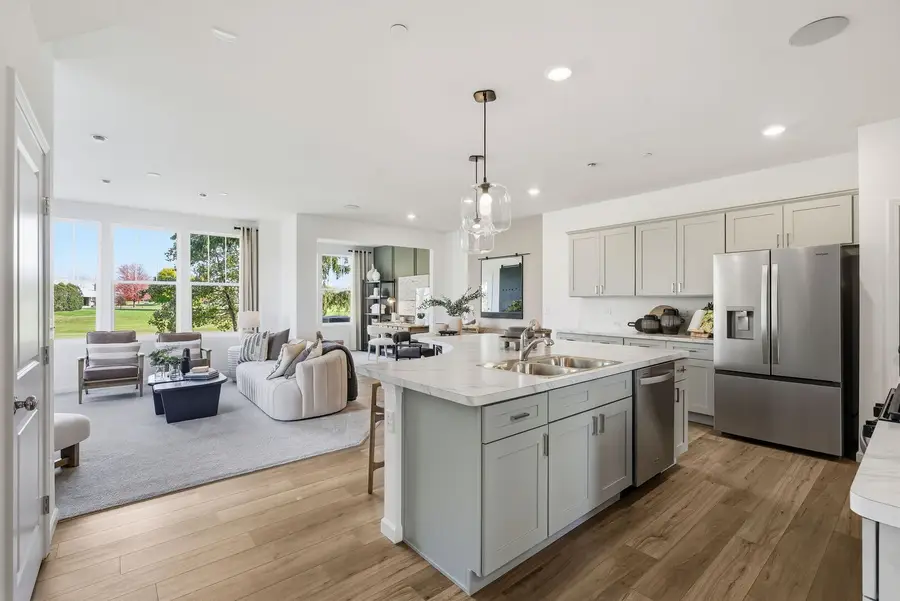 2025 Kensington Lane #03002, Hoffman Estates, IL 60169 - Image #3