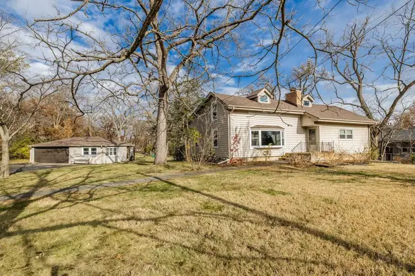 8702 W 131st Street, Palos Park, IL 60464