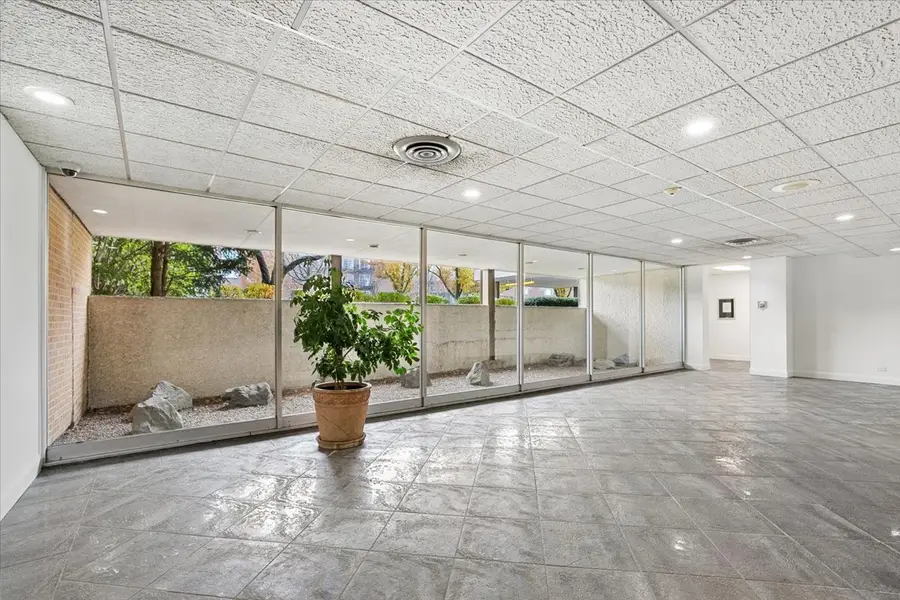 1301 N Western Avenue #211, Lake Forest, IL 60045 - Image #3