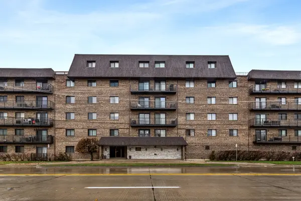 960 S River Road #410, Des Plaines, IL 60016