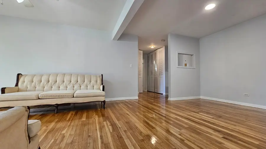 9588 Terrace Place #1C, Des Plaines, IL 60016 - Image #3