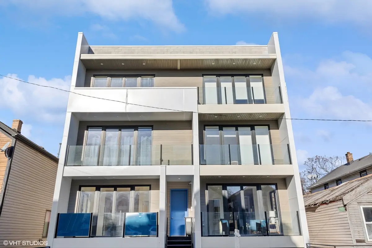 718-720 W 17th Street #1E, Chicago, IL 60616 - Image #1