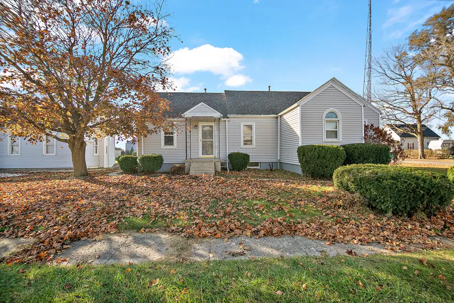 509 N Raub Avenue, Donovan, IL 60931 - Image #2