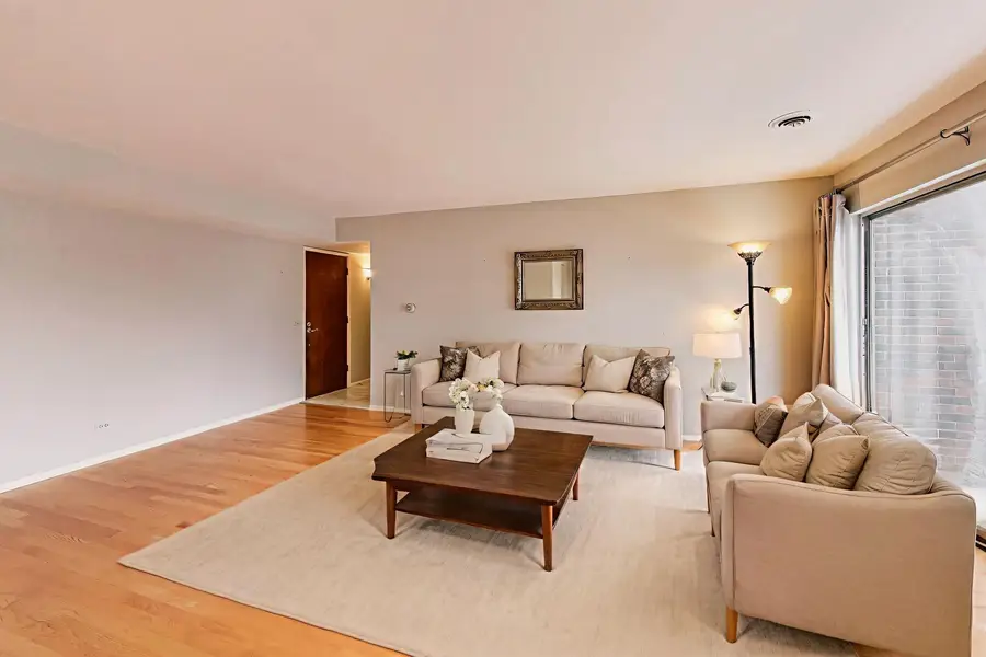 420 Linden Avenue #502, Wilmette, IL 60091 - Image #3