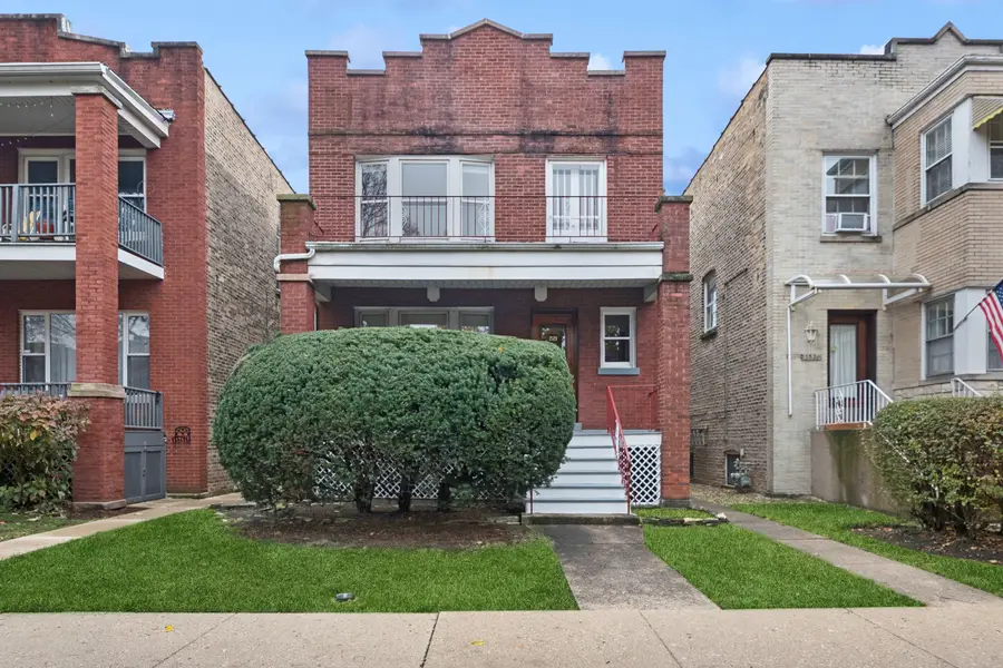 2529 W Hutchinson Street, Chicago, IL 60618 - Image #2