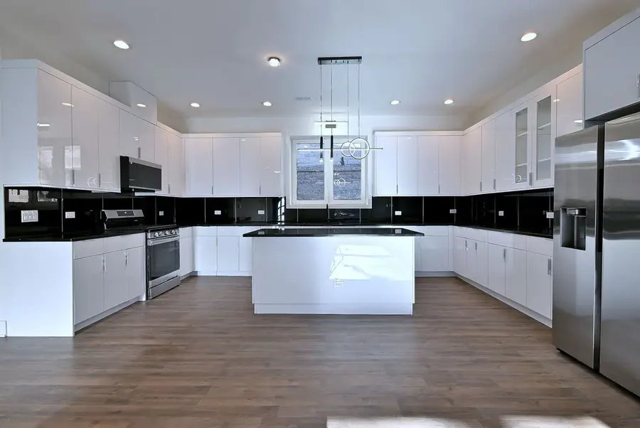 615 Harper Drive, Algonquin, IL 60102 - Image #2