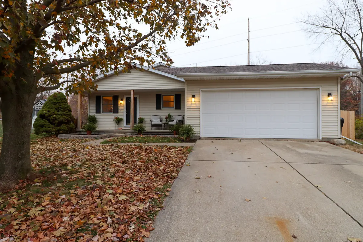 9 Timberview Drive, Bloomington, IL 61701 - #1