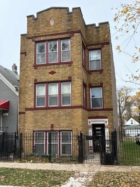 Address Withheld By Seller, Chicago, IL 60651