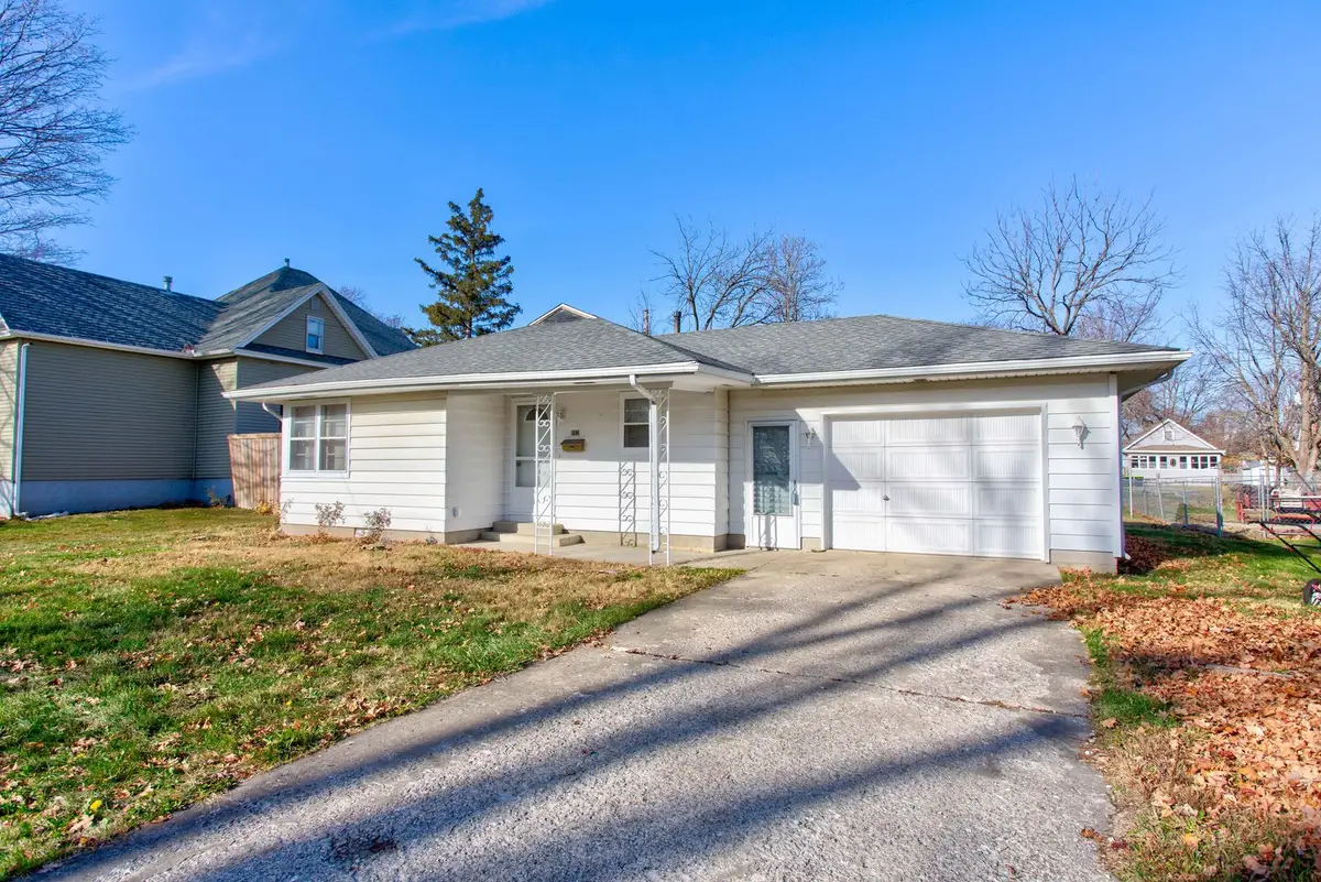 602 E Daggy Street, Tuscola, IL 61953 - Image #1