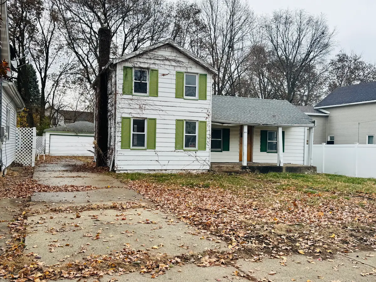 611 N Sterling Street, Streator, IL 61364 - #1