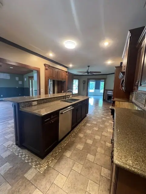 Address Withheld By Seller, Eola, IL 60519 - Image #3