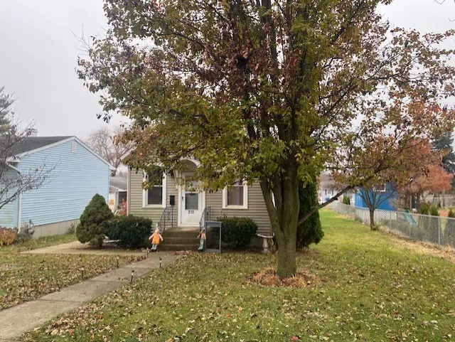 215 W 5th Street, Spring Valley, IL 61362 - #1