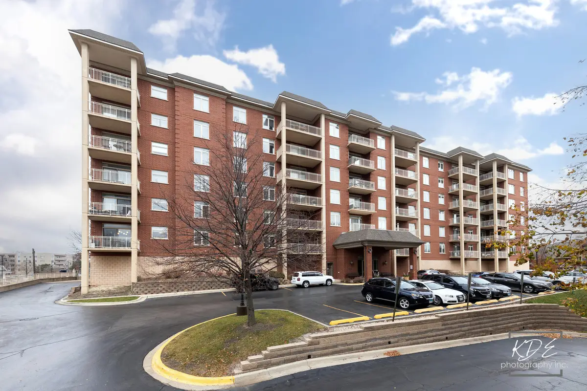 8440 Callie Avenue #C105, Morton Grove, IL 60053 - Image #1