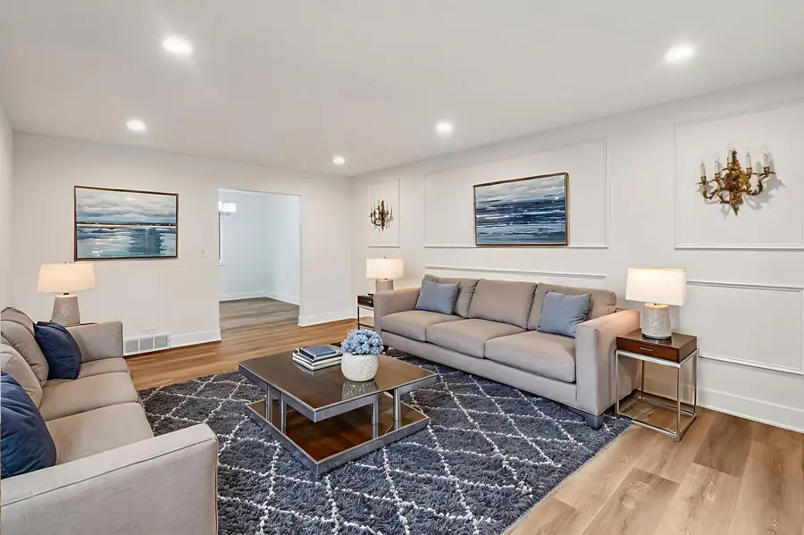 123 N Western Avenue, Bartlett, IL 60103 - Image #2