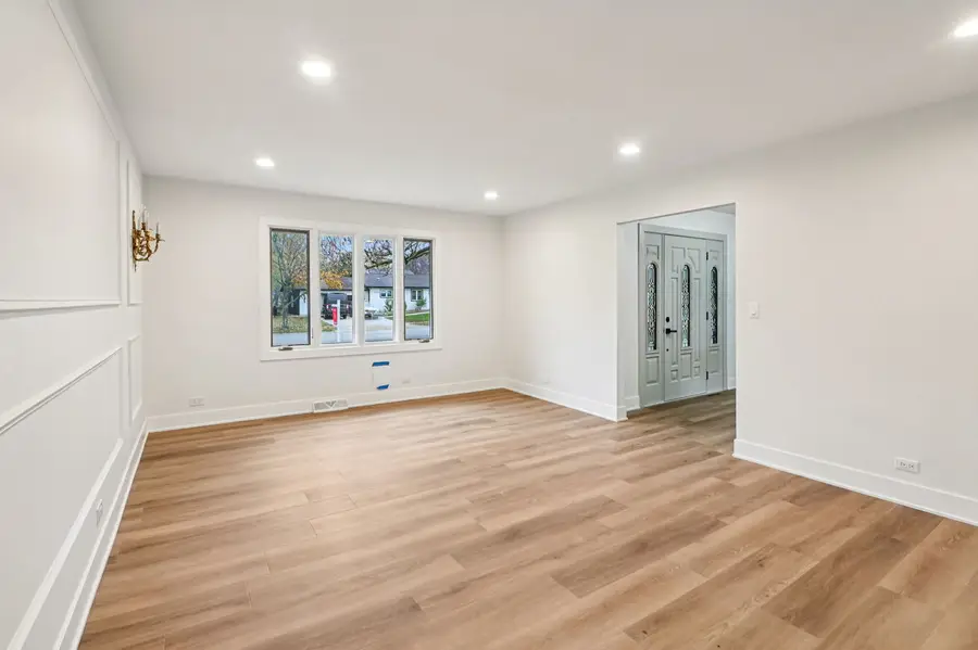 123 N Western Avenue, Bartlett, IL 60103 - Image #3