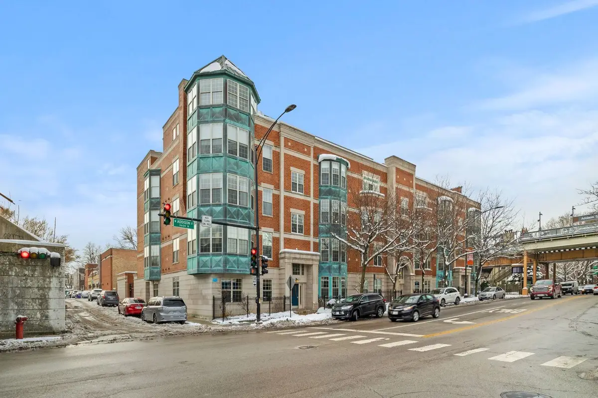 1801 W Addison Street #1E, Chicago, IL 60613 - Image #1