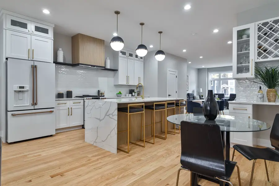 4602 N Springfield Avenue, Chicago, IL 60625 - Image #2