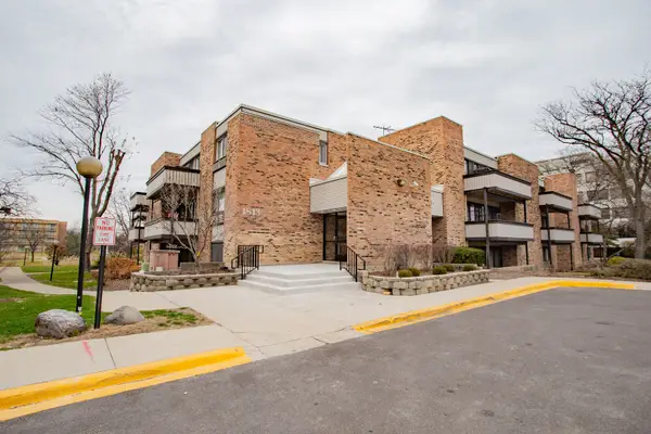 Address Withheld By Seller, Schaumburg, IL 60173