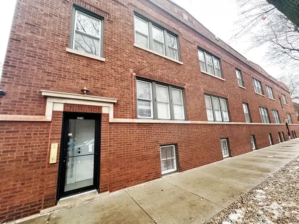 Address Withheld By Seller, Chicago, IL 60618