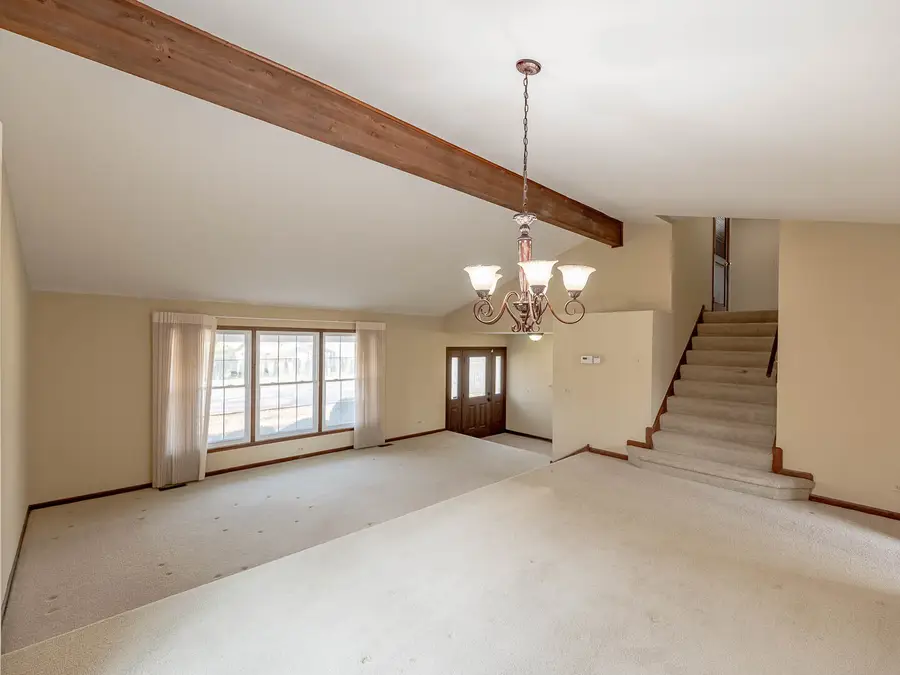 1515 S Kaspar Avenue, Arlington Heights, IL 60005 - Image #2