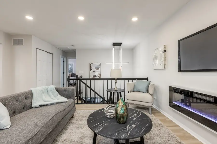 1842 Nautilus Lane, Hanover Park, IL 60133 - Image #2