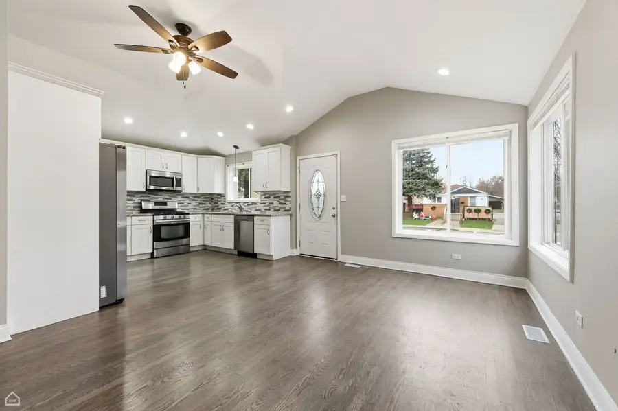 7701 S Christiana Avenue, Chicago, IL 60652 - Image #2