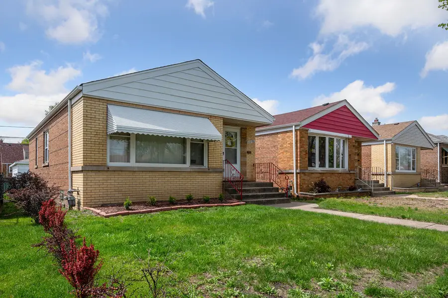 11038 S Avenue N, Chicago, IL 60617 - Image #3
