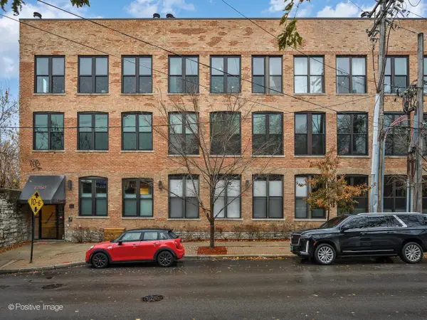 1760 W Wrightwood Avenue #204, Chicago, IL 60614