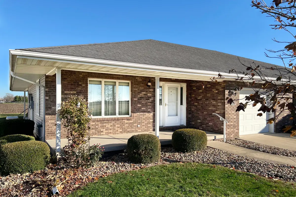 703 Kingwood Drive, El Paso, IL 61738 - Image #1