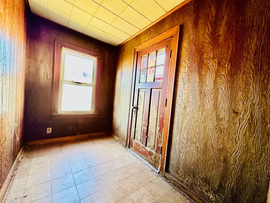 303 E 1st Street, Cedar Point, IL 61316 - Image #3