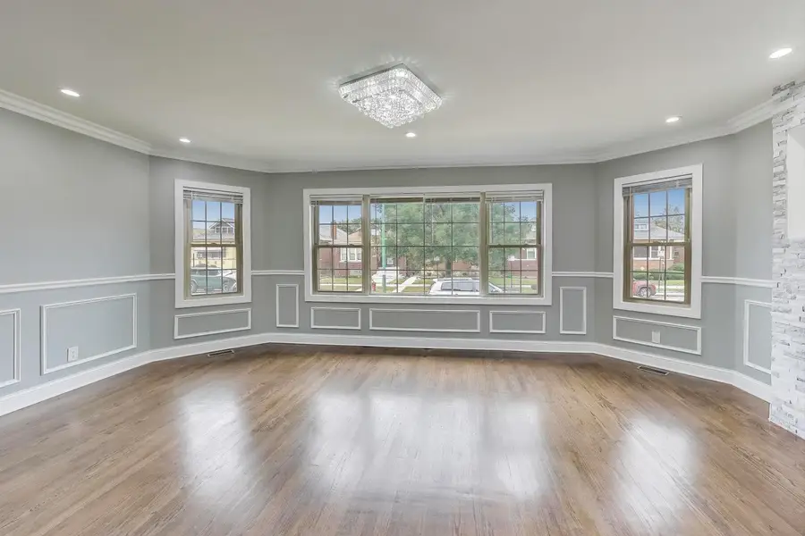 10229 S Calumet Avenue, Chicago, IL 60628 - Image #3