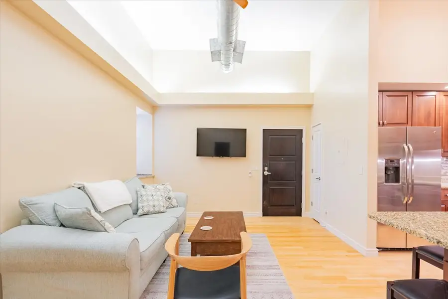 212 N Center Street #104, Bloomington, IL 61701 - Image #3