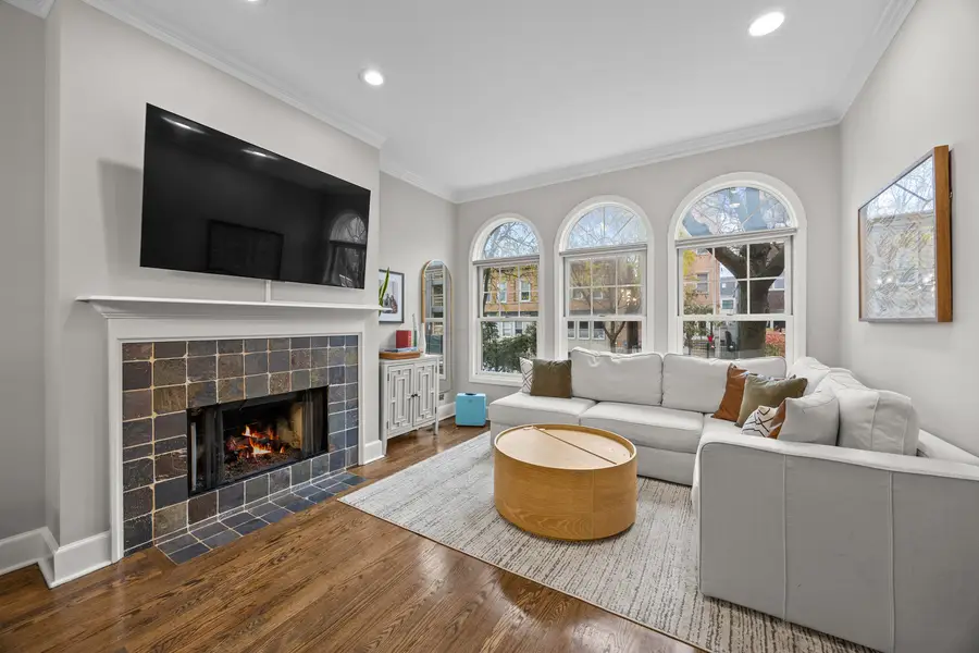 2852 N Damen Avenue #1, Chicago, IL 60618 - #2