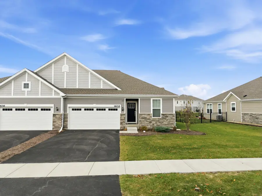 16014 S Crossing Drive, Plainfield, IL 60586 - Image #2