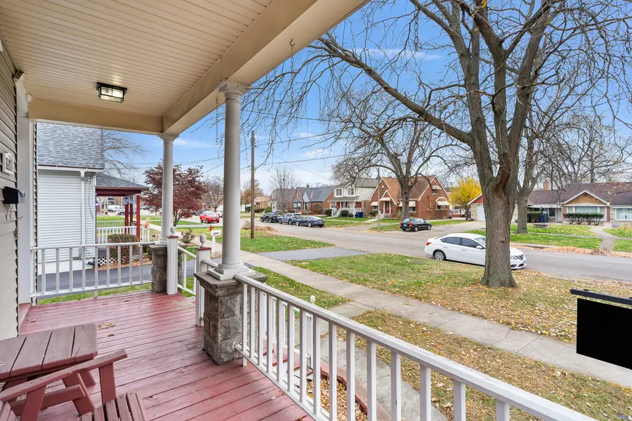 9546 S Spaulding Avenue, Evergreen Park, IL 60805 - Image #2