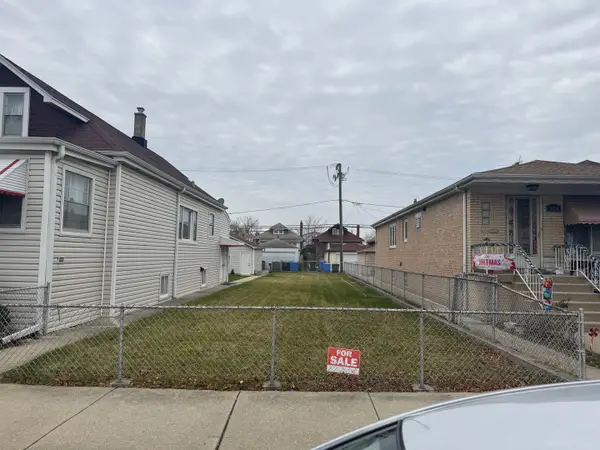 3932 N Oak Park Avenue N, Chicago, IL 60634