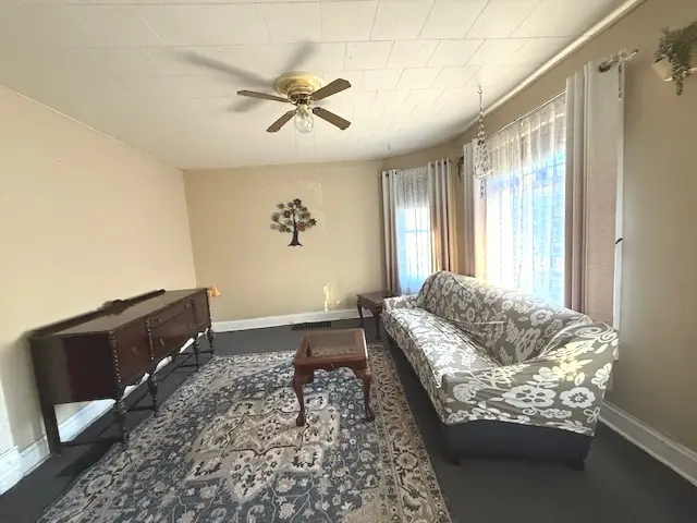 719 W 2nd Street, Dixon, IL 61021 - Image #3