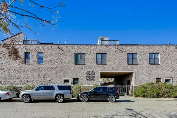 400 N Racine Avenue #204, Chicago, IL 60642