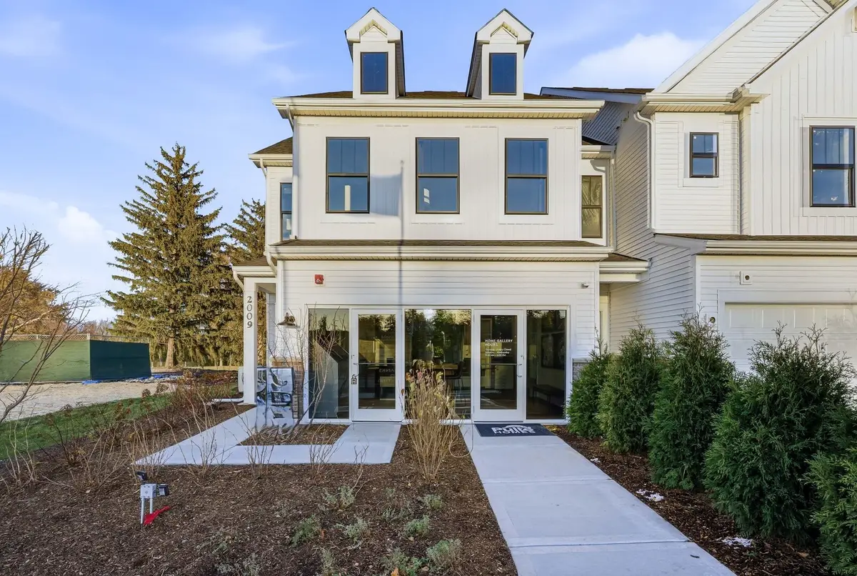 1986 Leiter Way #13002, Hoffman Estates, IL 60169 - Image #1