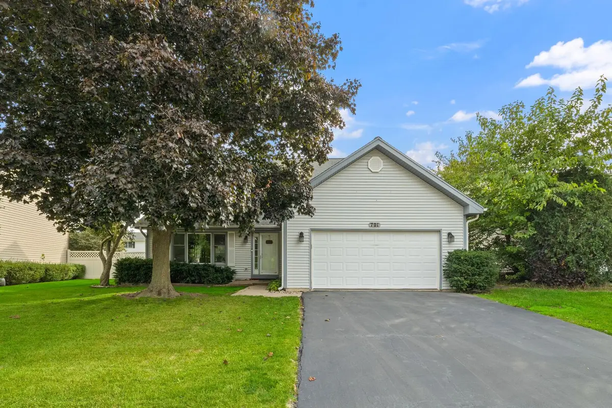 701 Garth Road, Wheeling, IL 60090 - Image #1