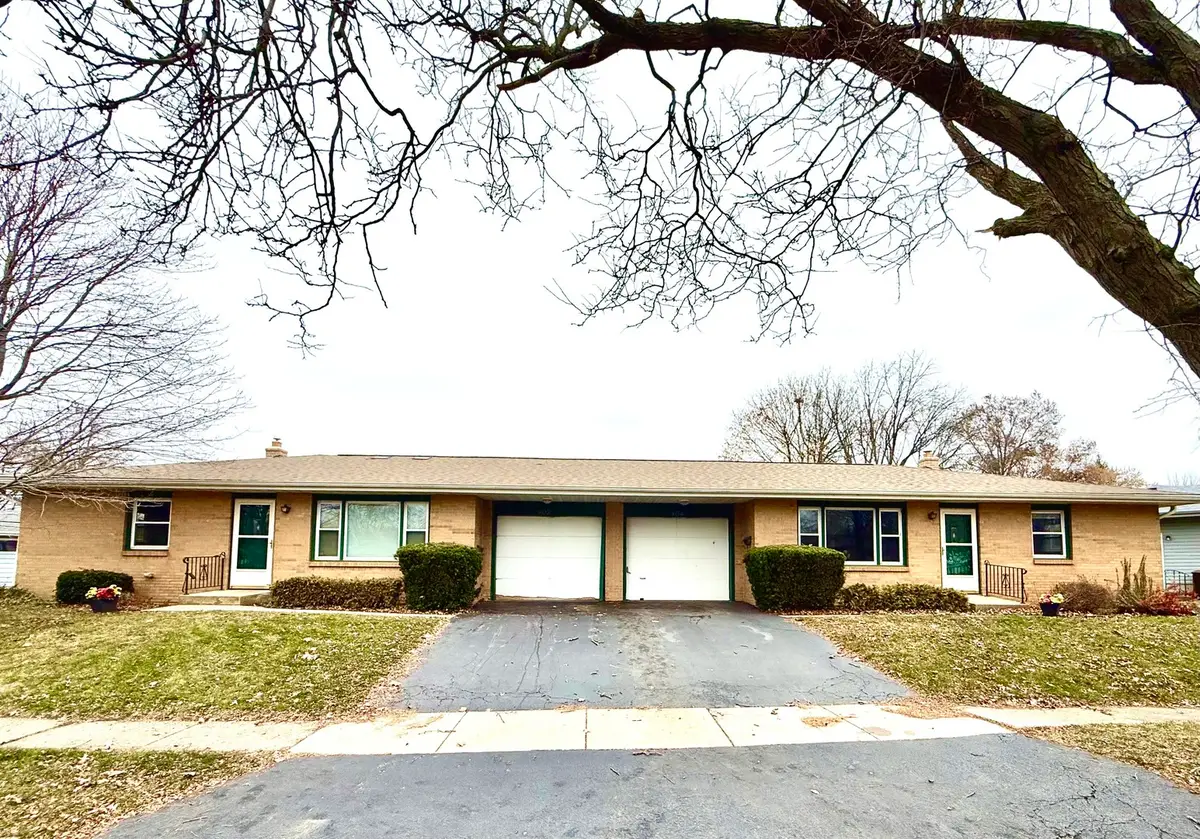 402 Elmwood Drive, Belvidere, IL 61008 - Image #1