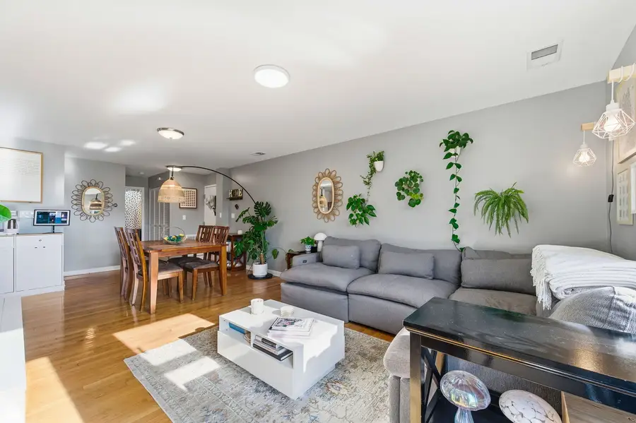2501 W Bryn Mawr Avenue #506, Chicago, IL 60659 - Image #2
