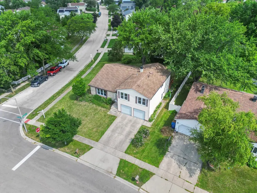 88 Hesterman Drive, Glendale Heights, IL 60139 - #3