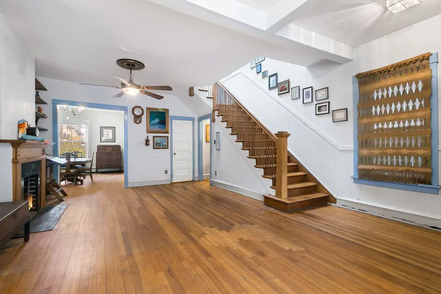 5232 S Greenwood Avenue, Chicago, IL 60615 - Image #2