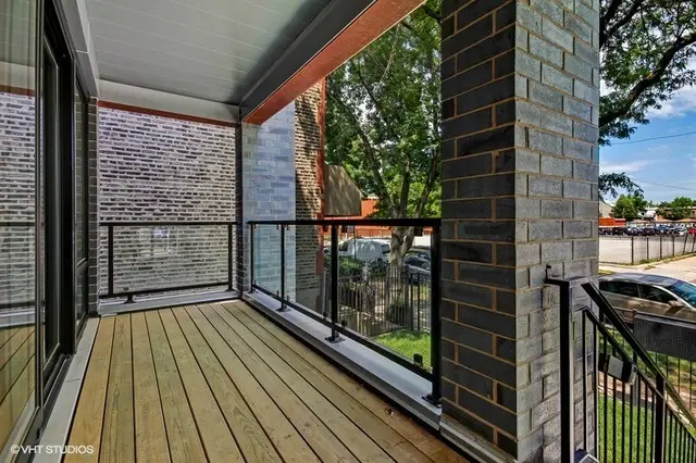 520 N Oakley Avenue #1S, Chicago, IL 60622 - Image #2