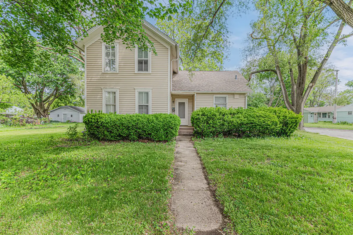 552 Walnut Avenue, Elgin, IL 60123 - Image #1