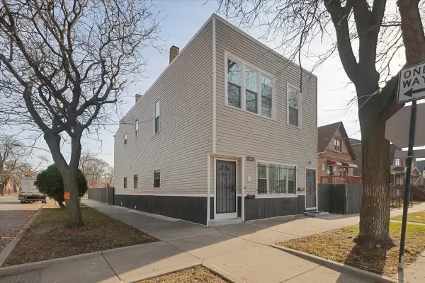 Address Withheld By Seller, Chicago, IL 60636